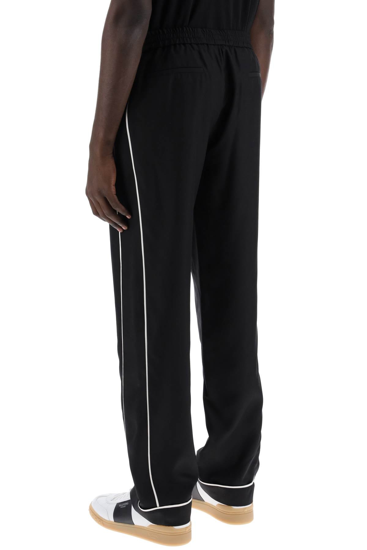 Silk Poplin Trousers In Eight  - Black