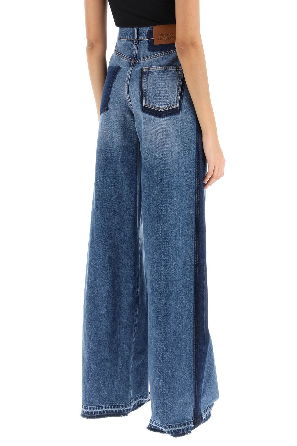 Wide Leg Jeans With Contrasting Details  - Blue