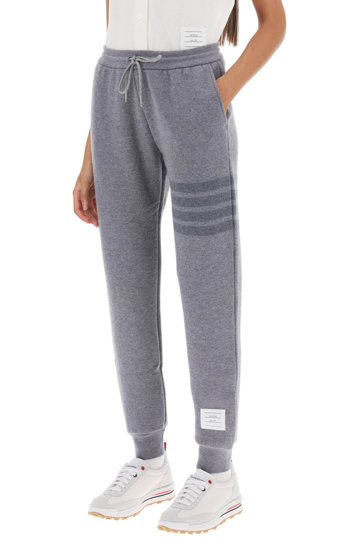 Knitted Joggers With 4-bar Motif  - Grigio