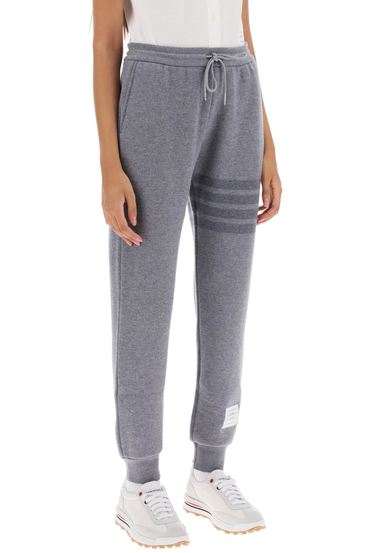 Knitted Joggers With 4-bar Motif  - Grigio