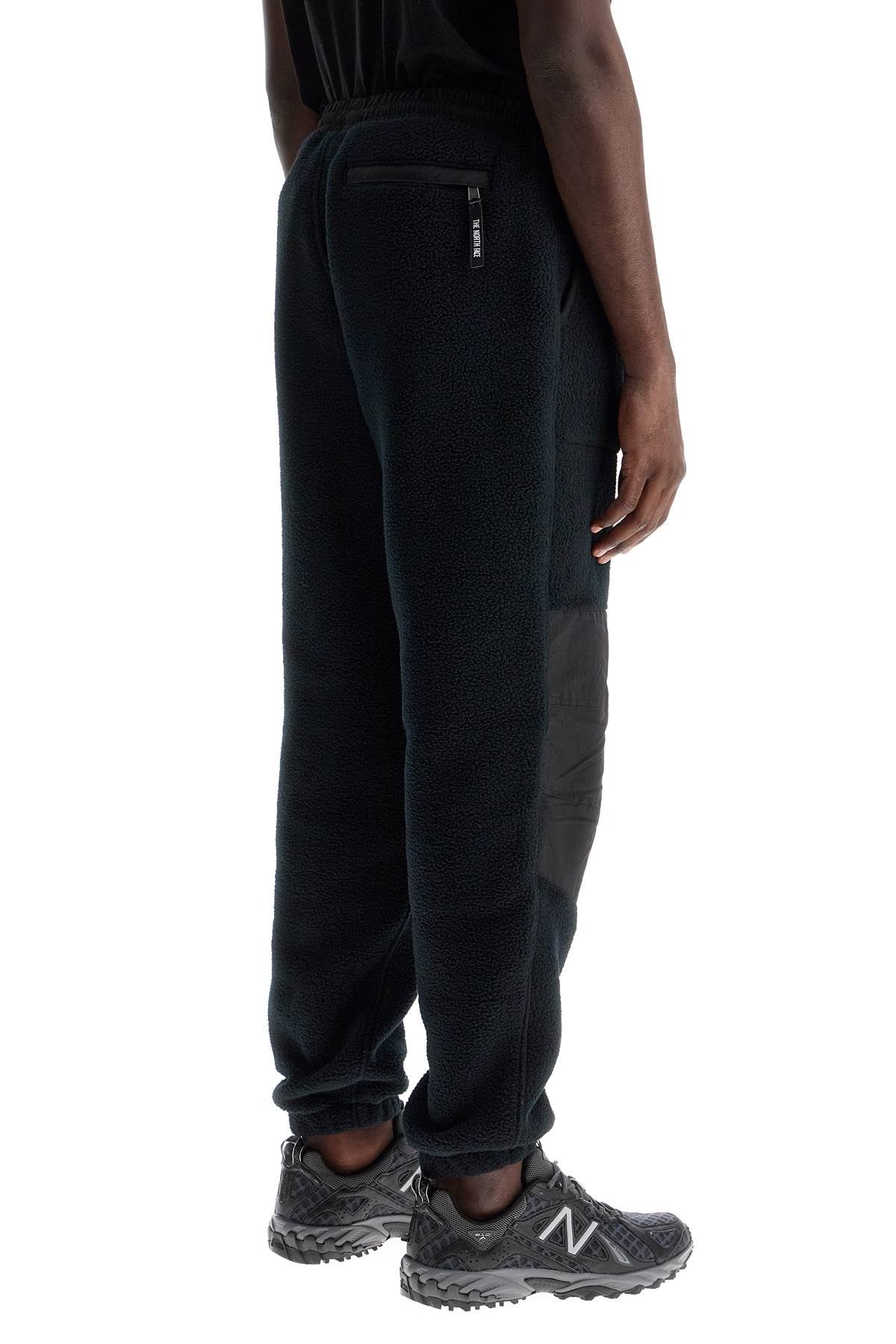 Retro Denali Fleece Sports Pants.  - Black