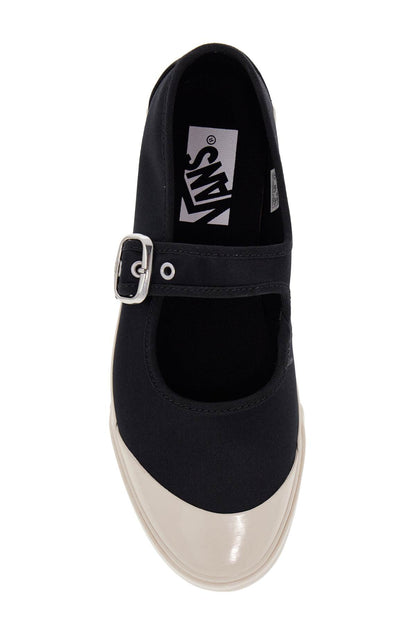 Low-profile Mary Jane Shoe  - Black