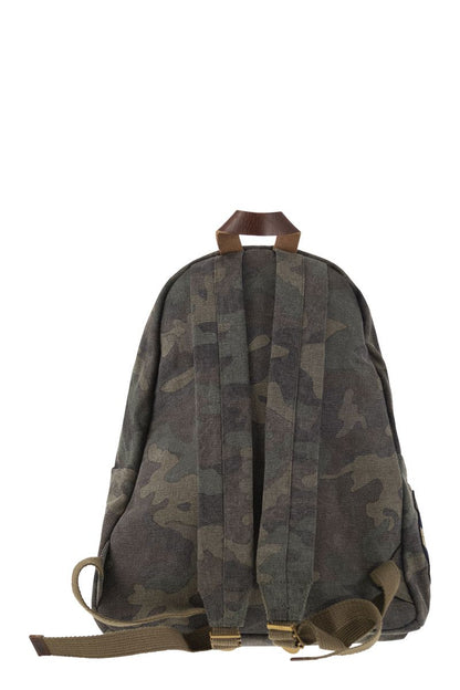 Camouflage canvas backpack with tiger