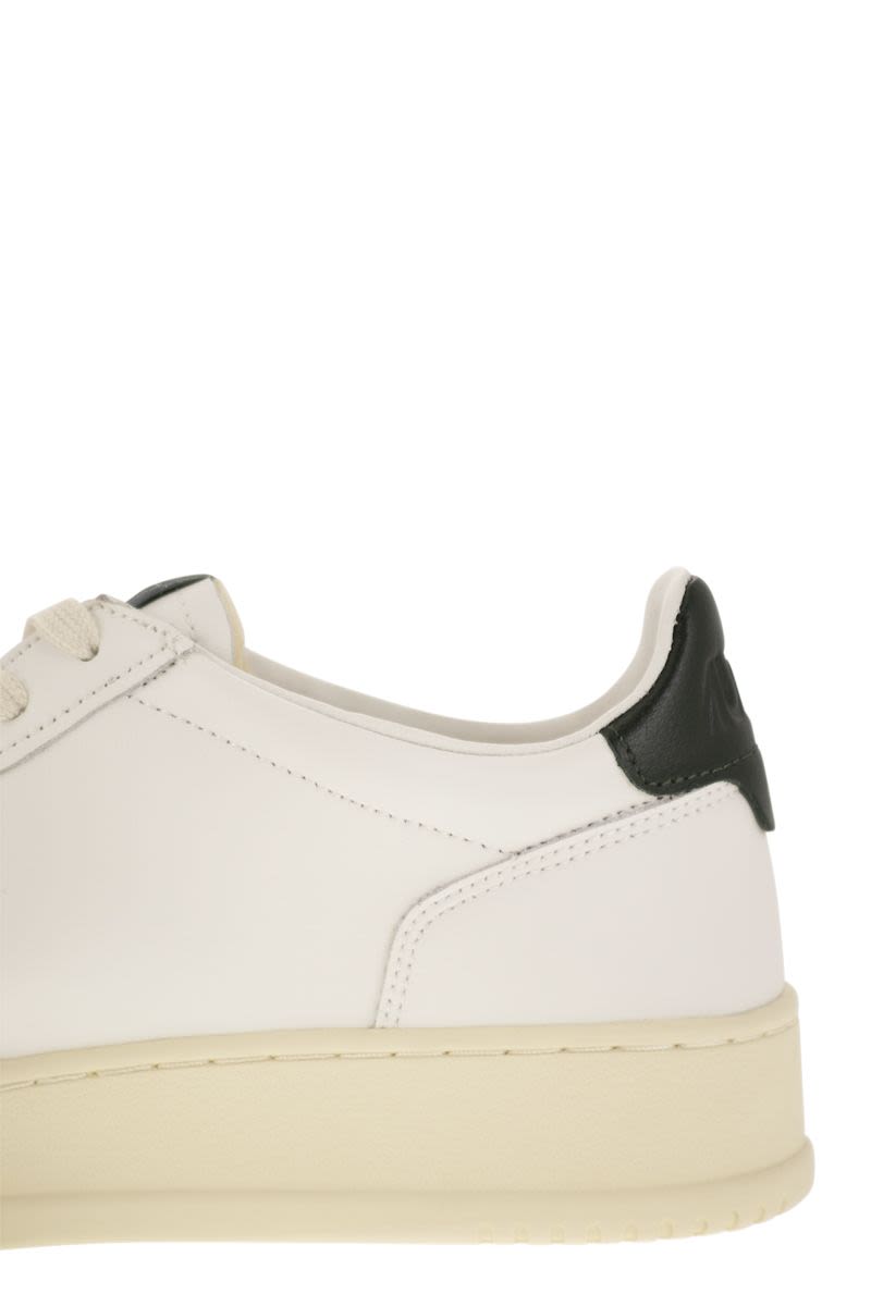 MEDALIST LOW - Leather Sneakers