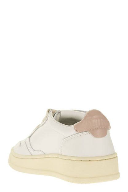 MEDALIST LOW - Leather Sneakers