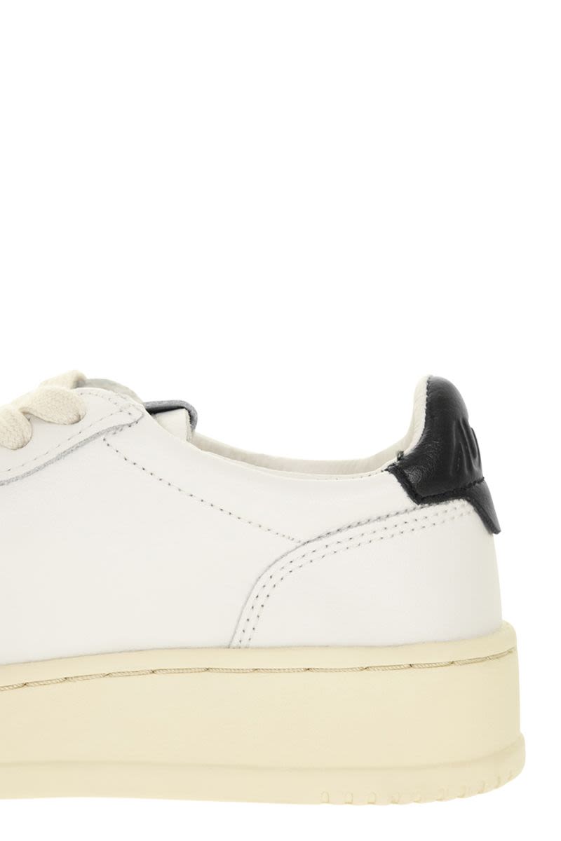 MEDALIST LOW - Leather Sneakers