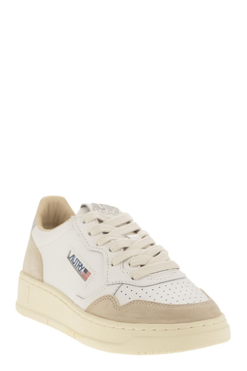 MEDALIST LOW - Leather Sneakers