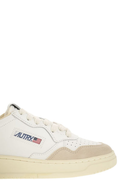 MEDALIST LOW - Leather Sneakers