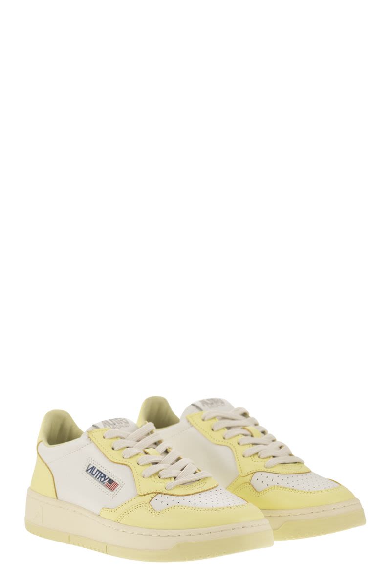 MEDALIST LOW - Two-tone Leather Sneakers