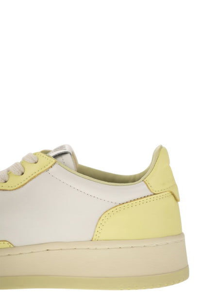 MEDALIST LOW - Two-tone Leather Sneakers