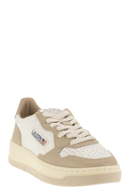 MEDALIST LOW - Two-tone Leather Sneakers