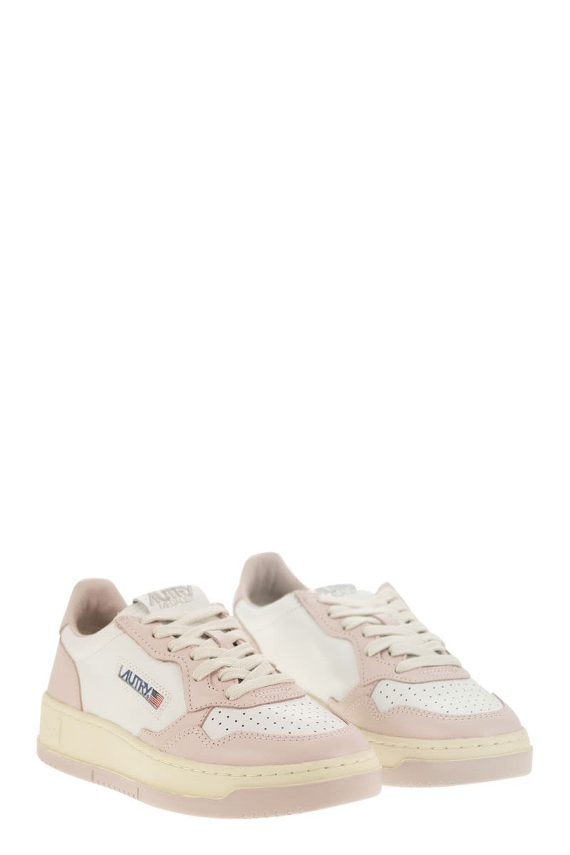 MEDALIST LOW - Two-tone Leather Sneakers