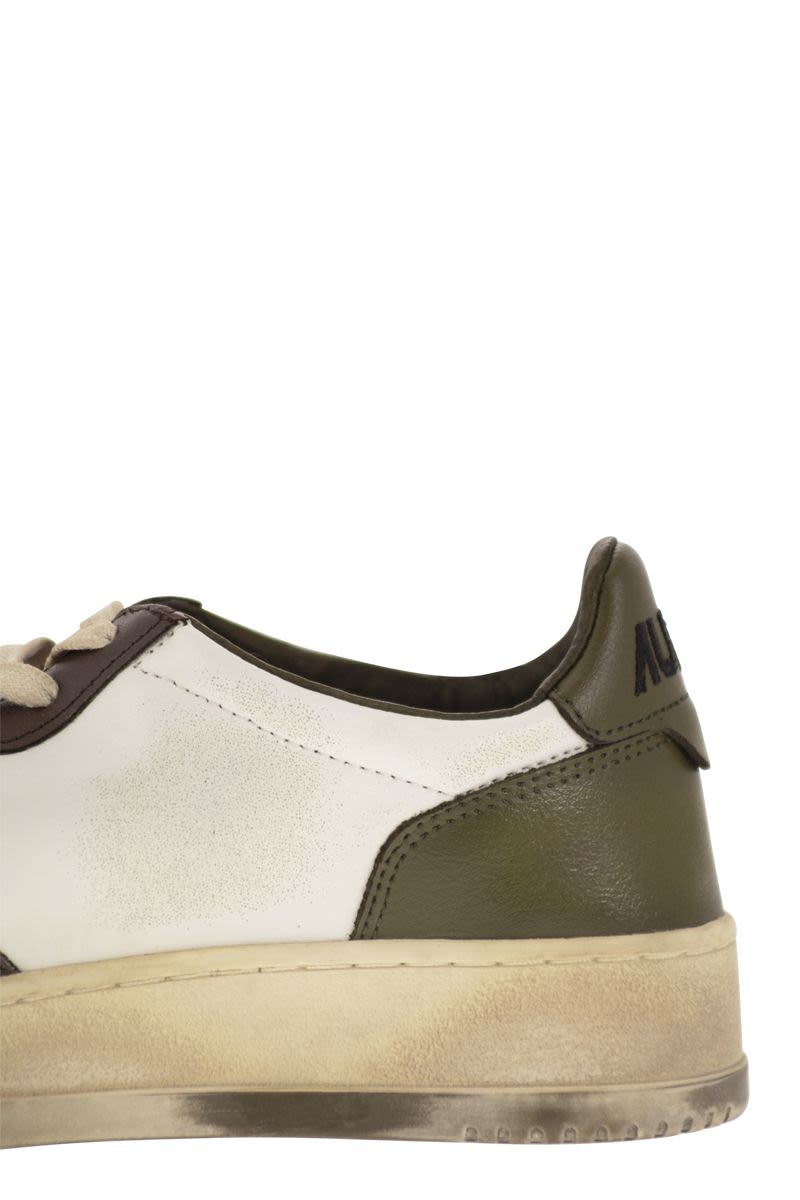 SUPER VINTAGE - Leather Sneakers