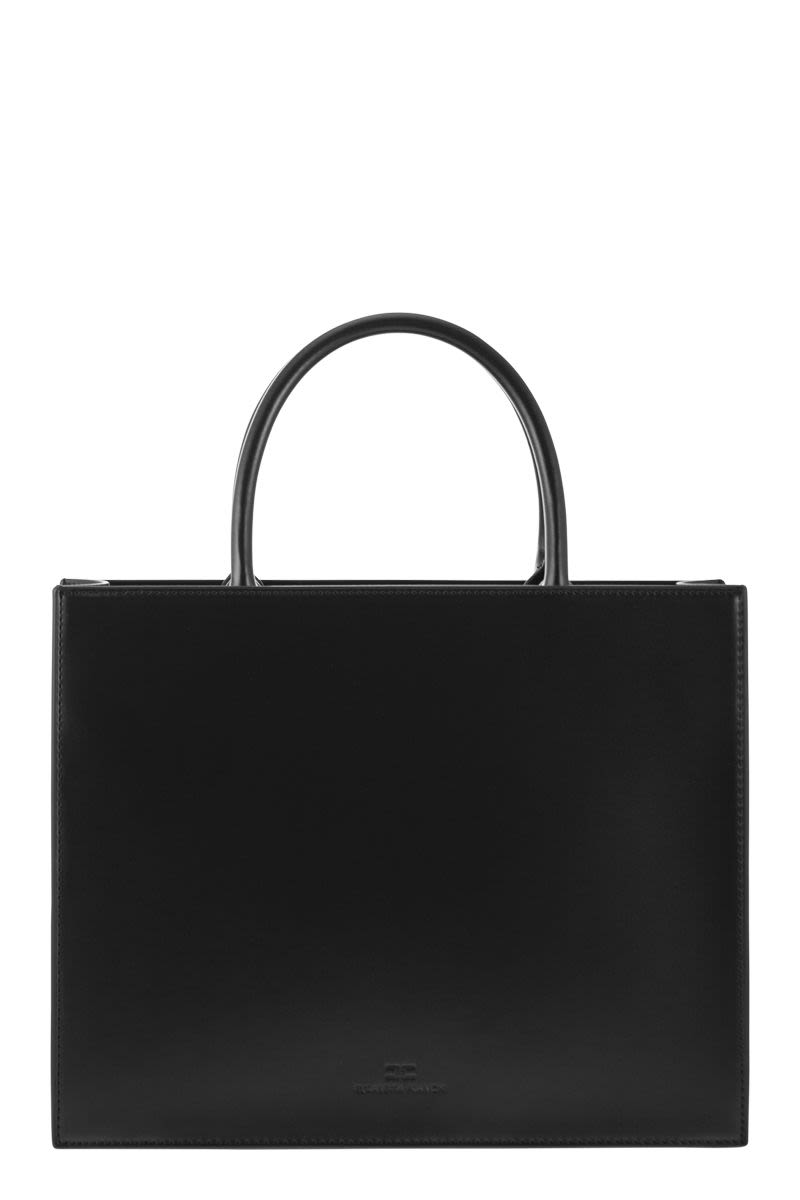 Medium shopper with logo plaque