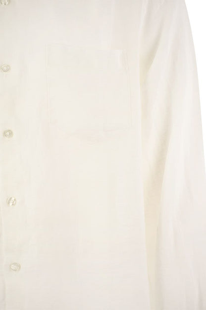 Long-sleeved linen shirt