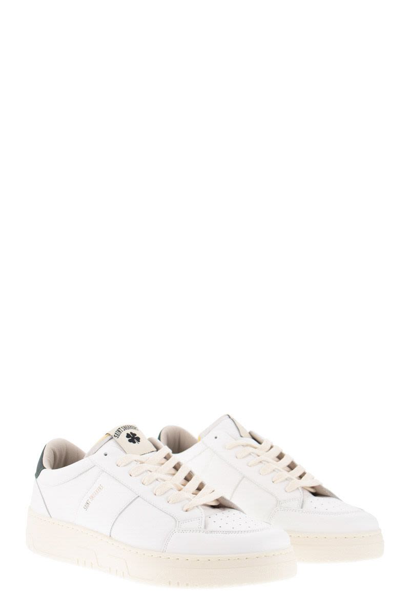 GOLF - White and forest trainers