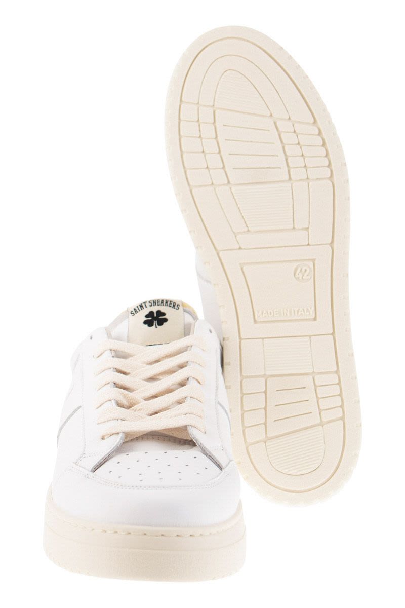 GOLF - White and forest trainers