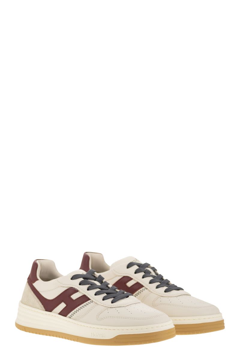 H630 - Leather lace-up trainers