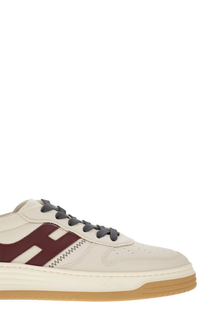 H630 - Leather lace-up trainers