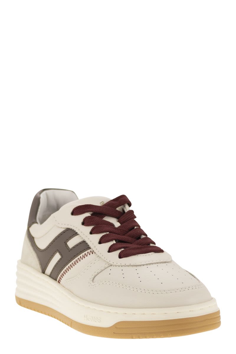 H630 - Leather Sneakers