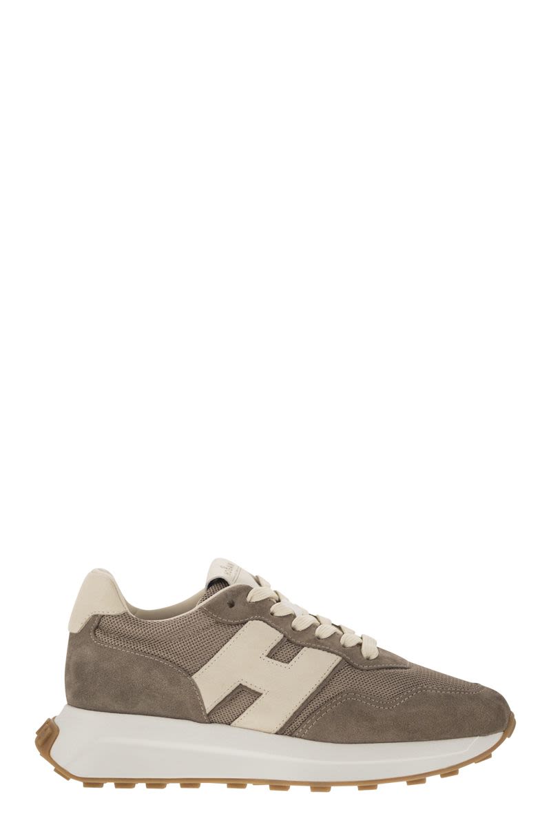 H641 - Leather and canvas trainers