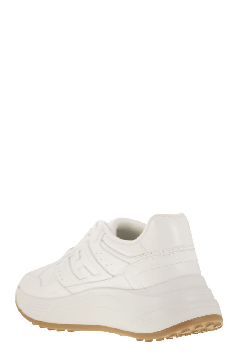 H669 - Hi-Fi leather trainers