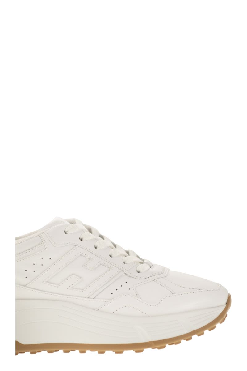 H669 - Hi-Fi leather trainers