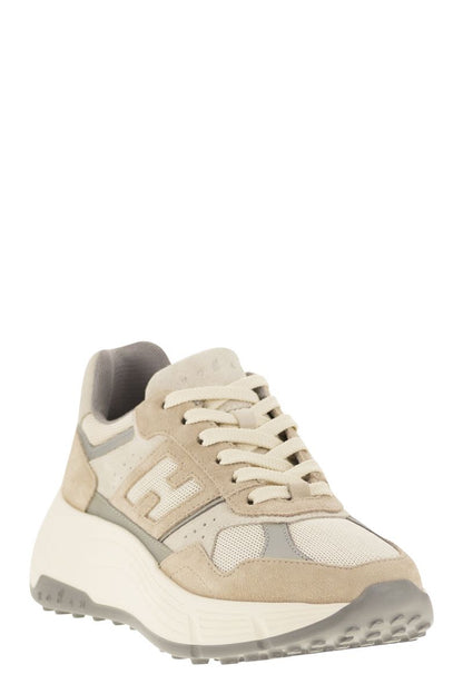 H669 - Hi-Fi fabric and suede trainers