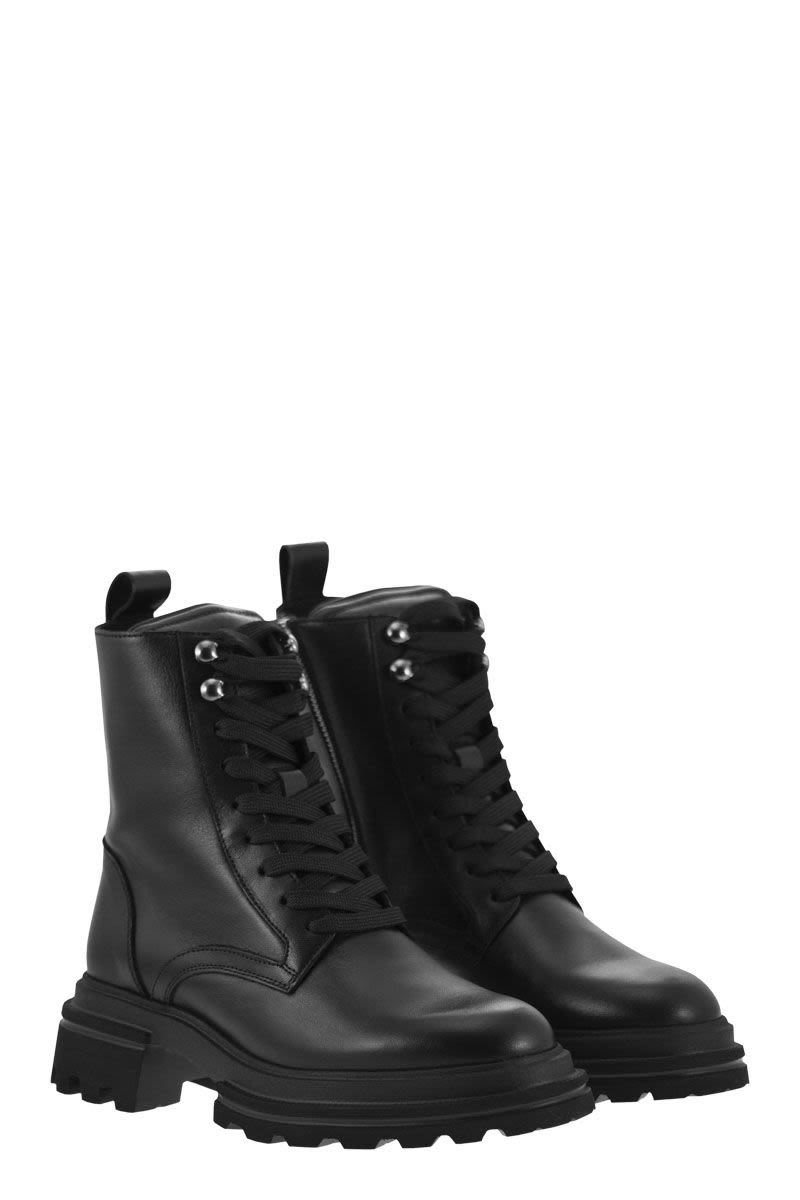 Hogan boots black