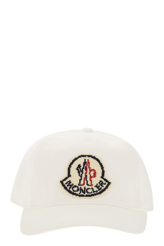 Baseball cap with logo