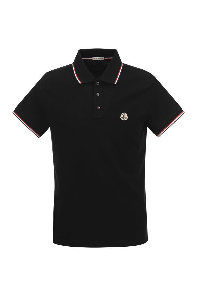 Polo shirt with iconic felt