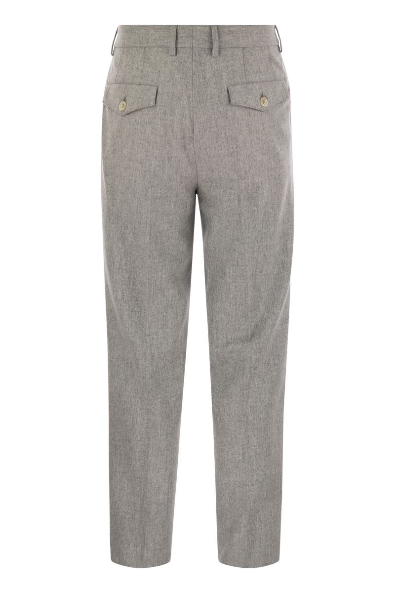 Leisure fit trousers in virgin wool flannel with double darts