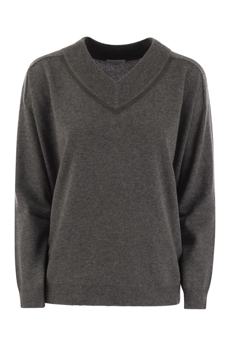 Cashmere sweater with Shiny Neckline