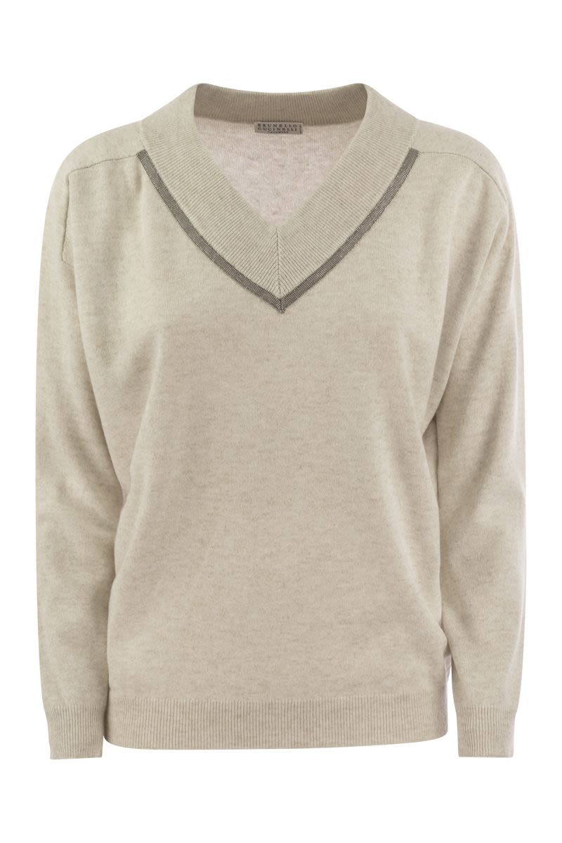 Cashmere sweater with Shiny Neckline