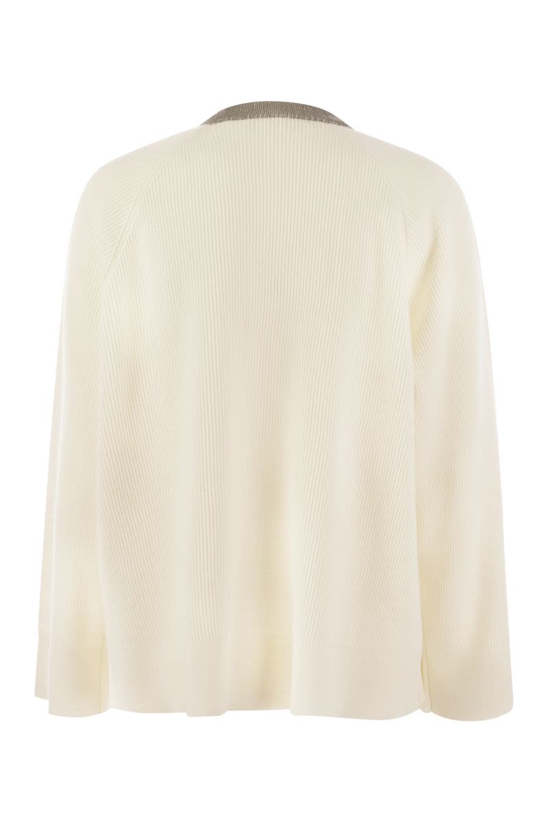 Ribbed cashmere sweater with necklace