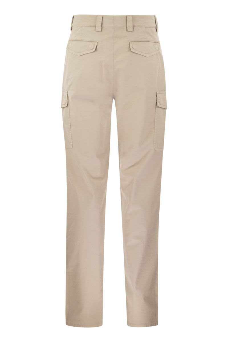 Garment-dyed Leisure fit trousers