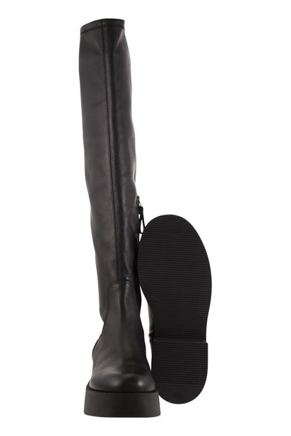 M6832 - High leather boots