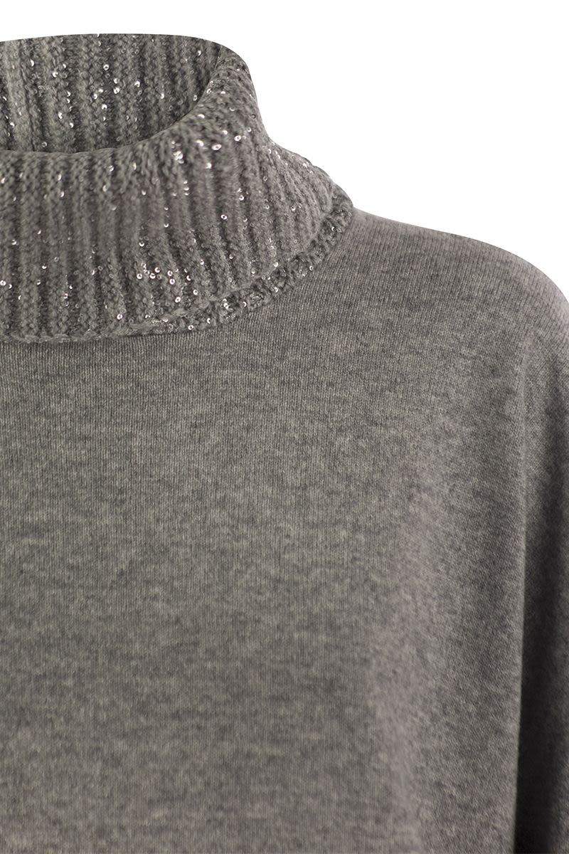 Turtleneck sweater in wool, silk and cashmere