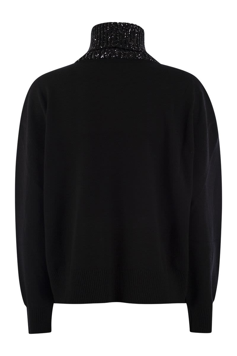 Turtleneck sweater in wool, silk and cashmere