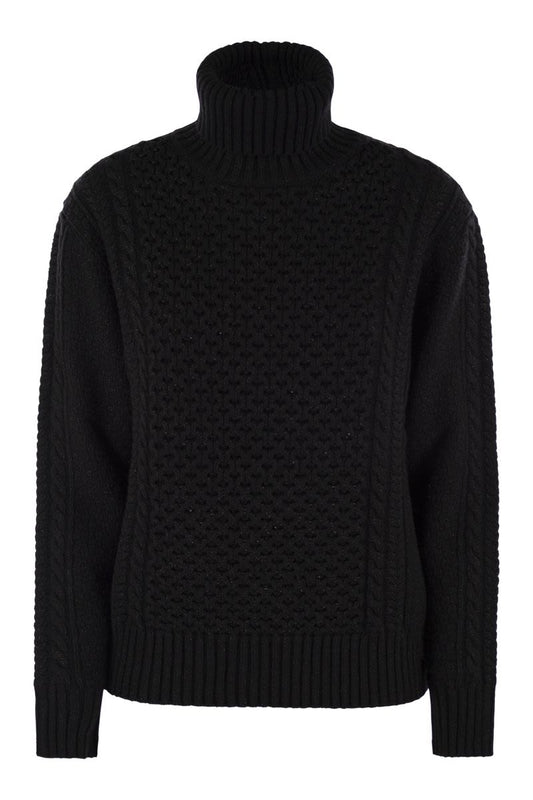 Turtleneck jumper with special workmanship