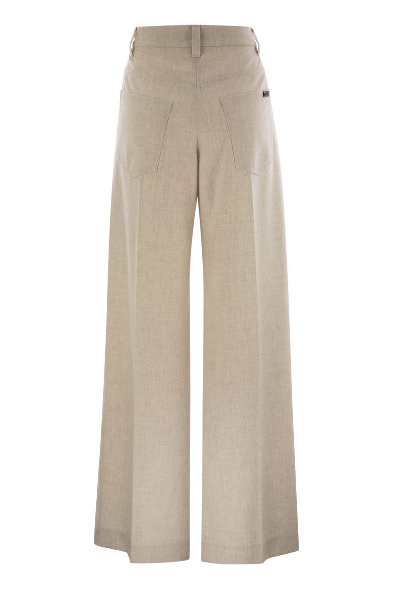 Wide high-waisted wool and cashmere trousers with necklace