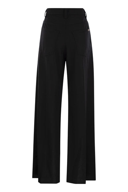 Wide high-waisted wool and cashmere trousers with necklace