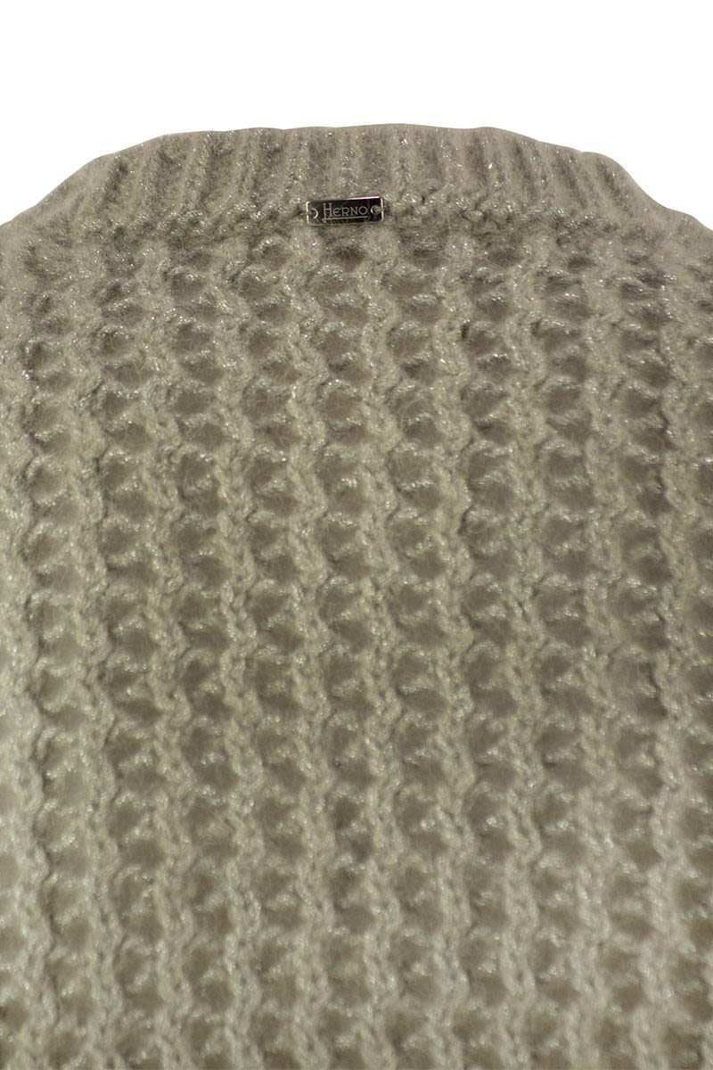 Knitwear in alpaca and wool yarn