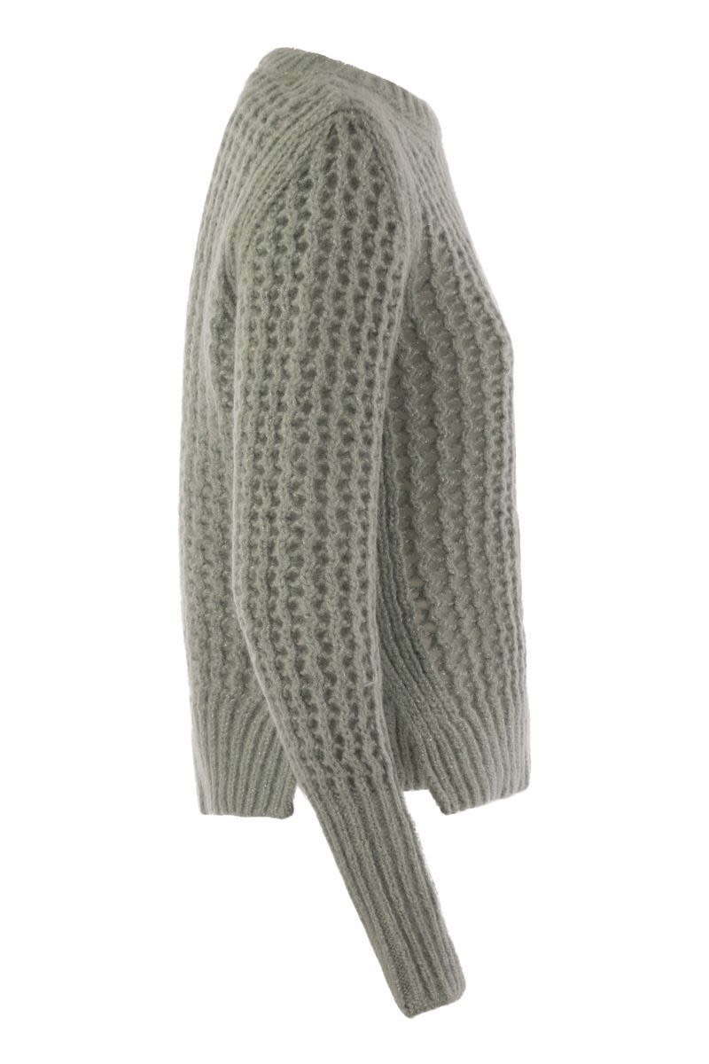 Knitwear in alpaca and wool yarn