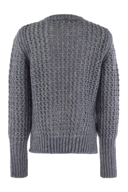 Knitwear in alpaca and wool yarn