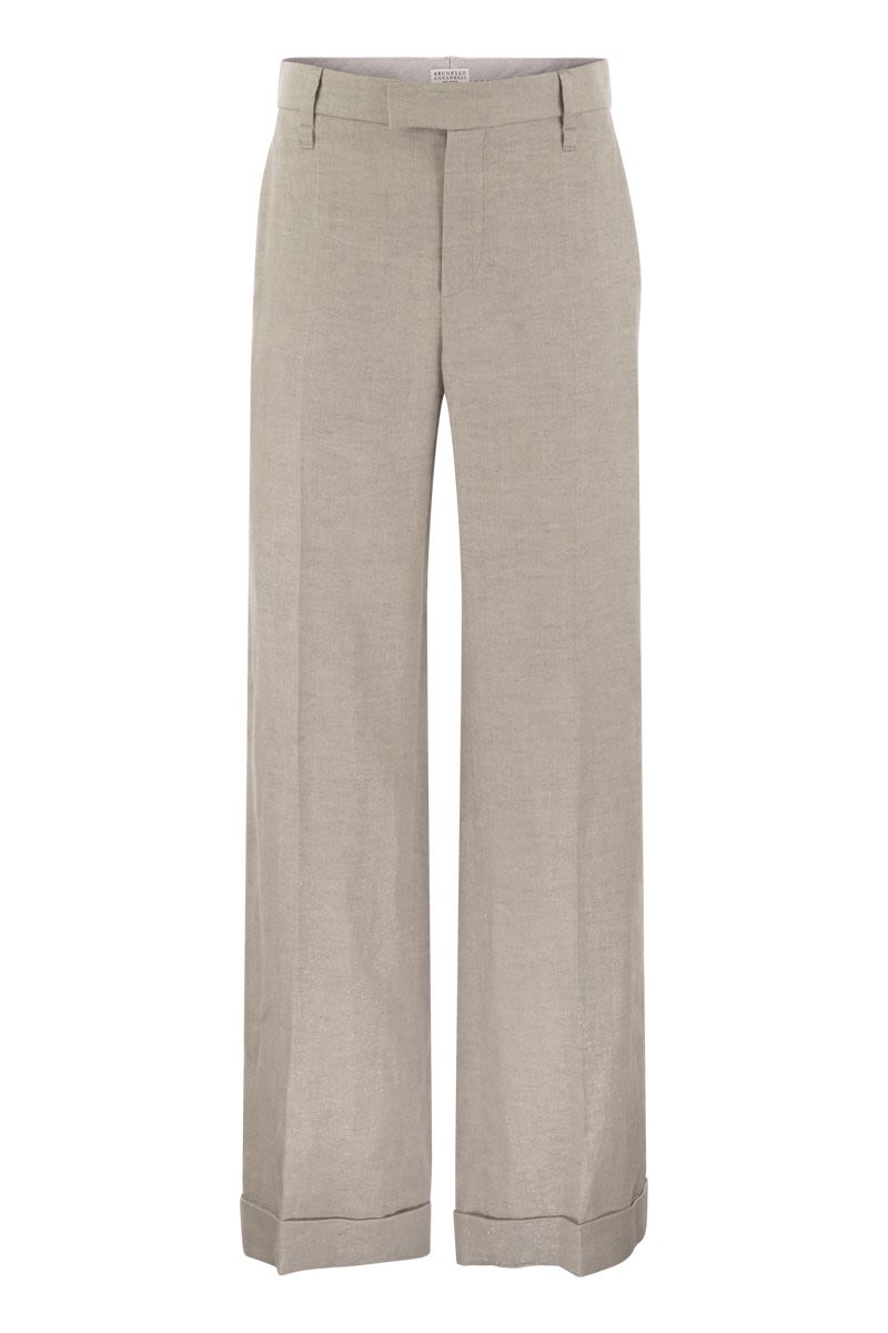 Flared loose-fitting trousers in sparkling linen twill with necklace