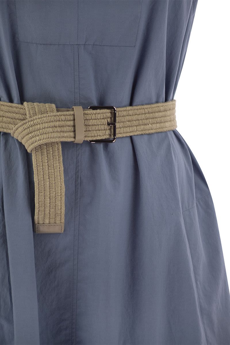 Wrinkled light cotton poplin dress with raffia belt and Precious Neckline