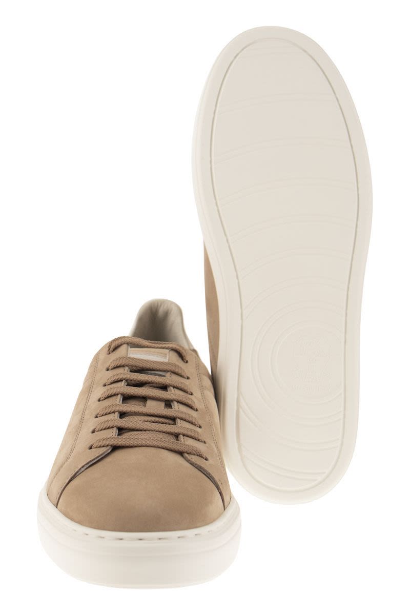 Nabuk calfskin trainers