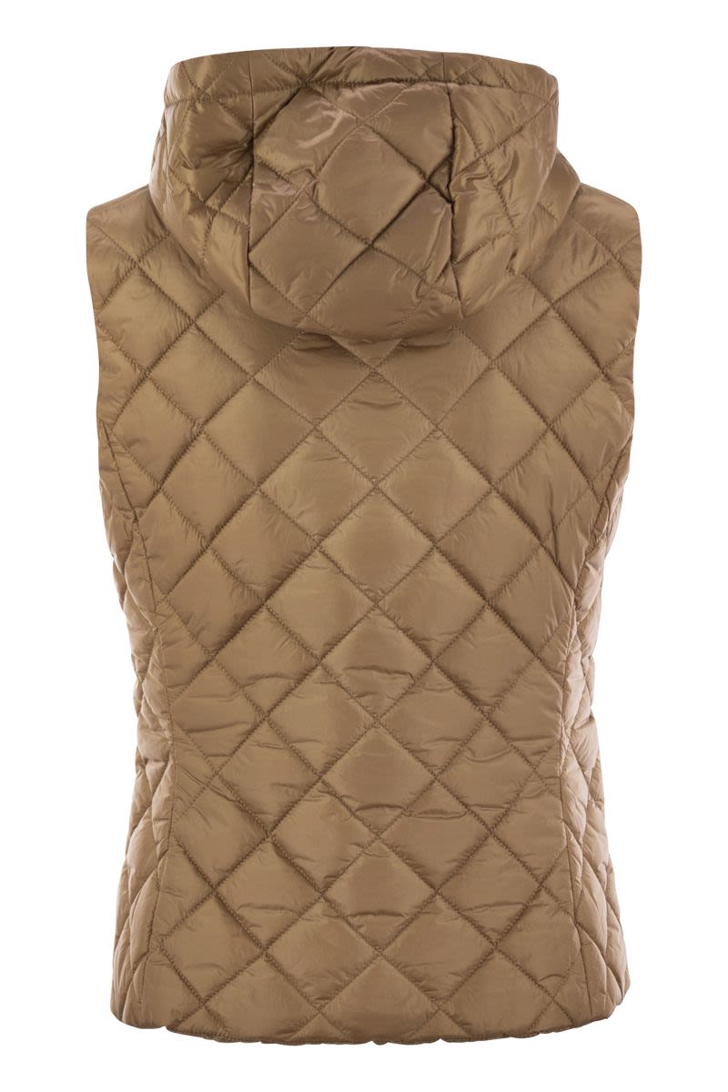 Quilted nylon waistcoat