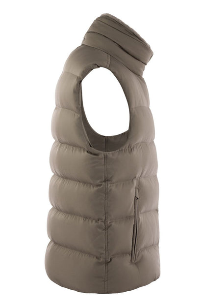 Down-filled waistcoat with fur insert